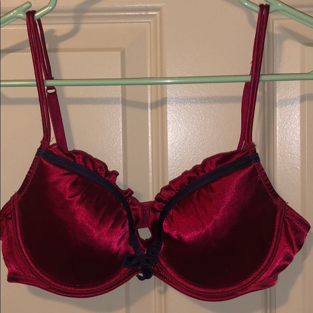 Vera Wang bra